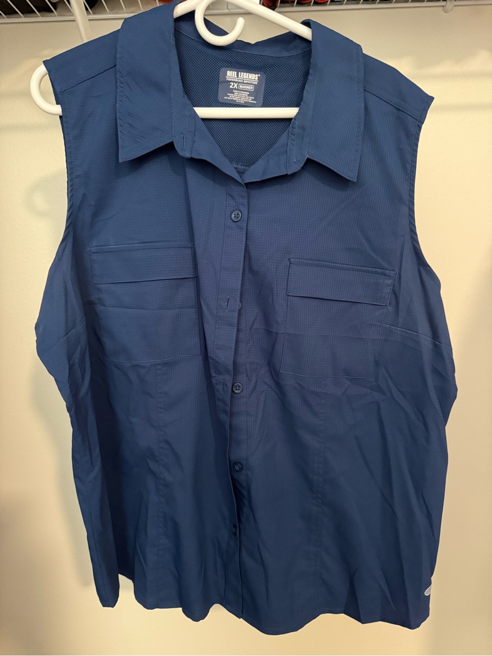 Reel Legends Women’s  Sleeveless Button-Front Shirt - Navy Blue